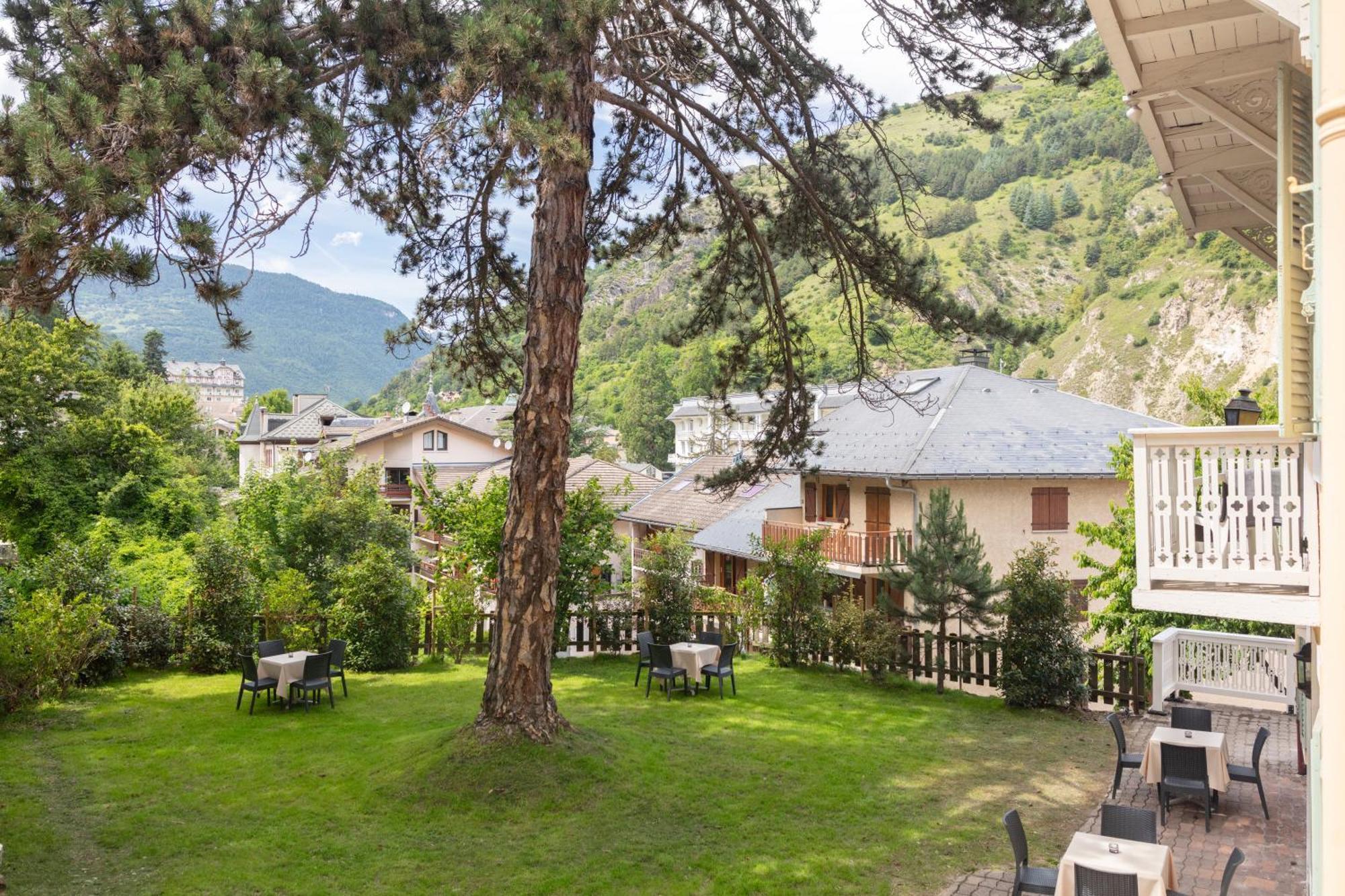 Hotel Le Belvedere Brides-les-Bains Buitenkant foto